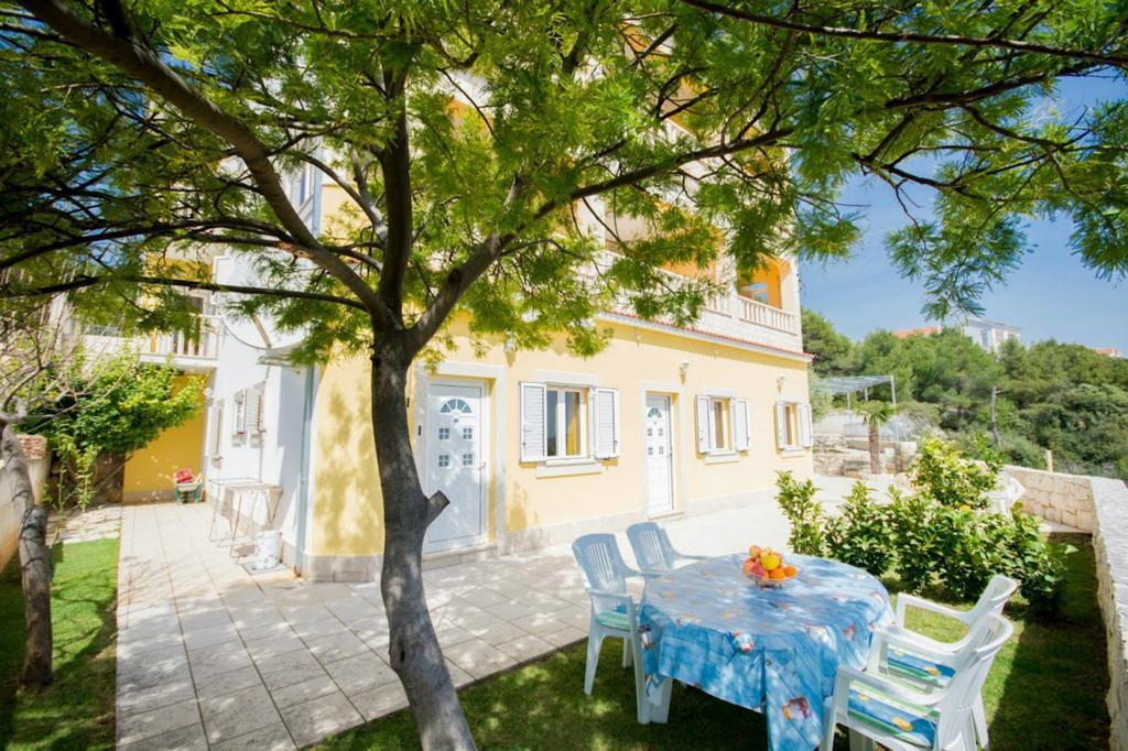 Apartments Meri Сегет-Враница Экстерьер фото