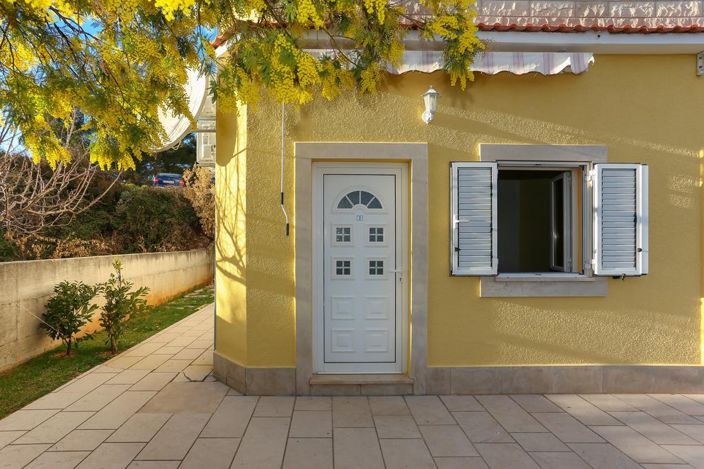 Apartments Meri Сегет-Враница Экстерьер фото