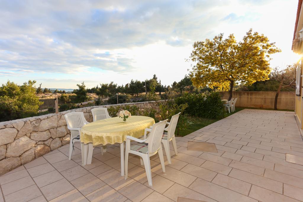 Apartments Meri Сегет-Враница Экстерьер фото